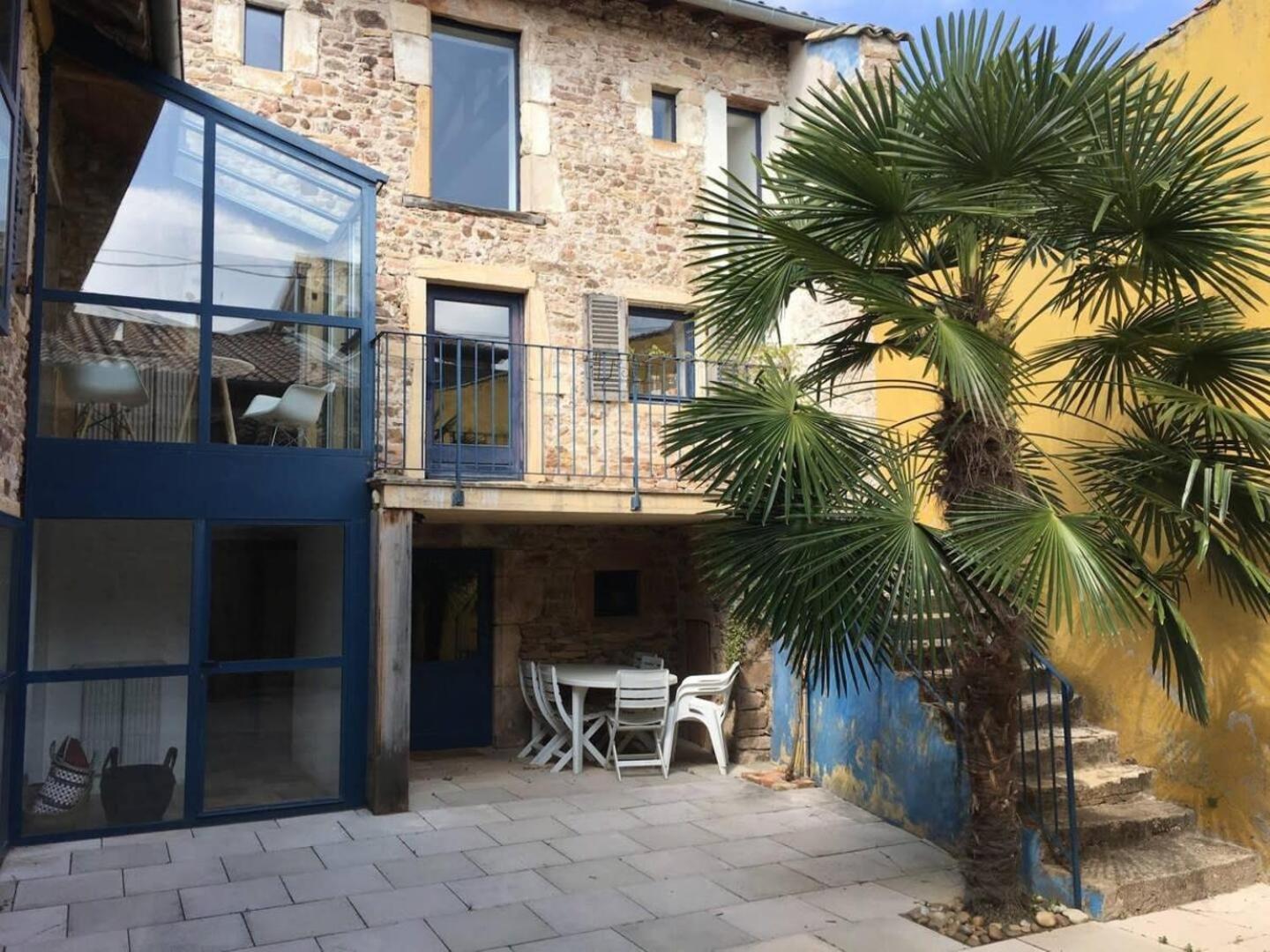 Lumineuse Et Spacieuse Maison Style Loft Saint-Amour-Bellevue Exterior photo