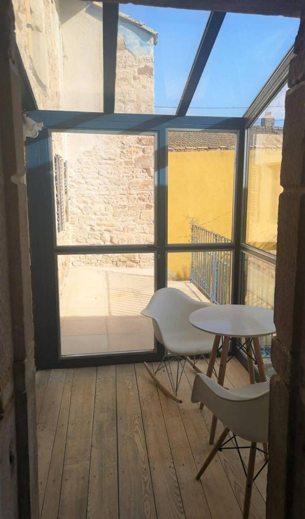 Lumineuse Et Spacieuse Maison Style Loft Saint-Amour-Bellevue Exterior photo